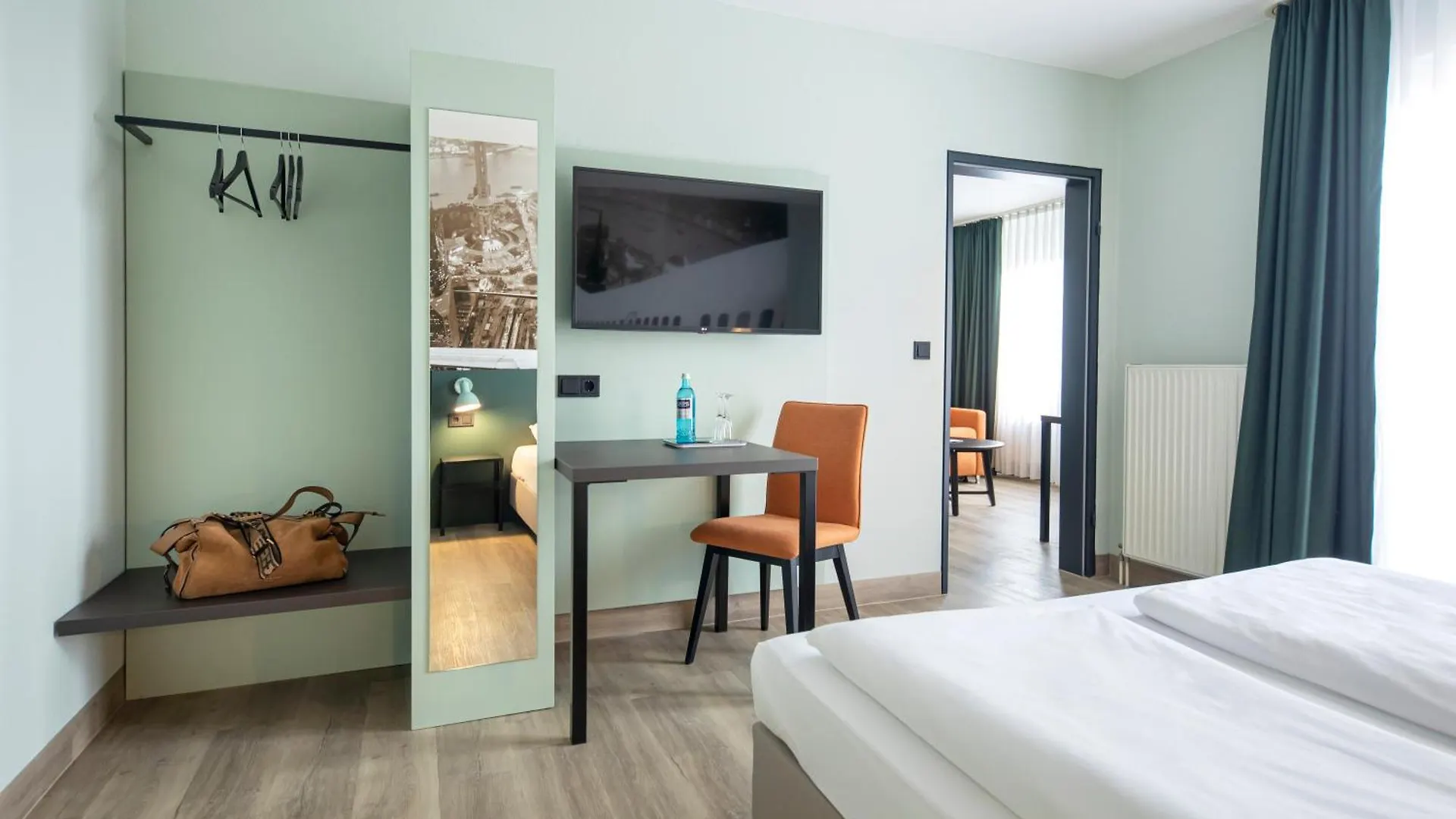 ***  Coffee Fellows Hotel Frankfurt Airport-Langen Almanya