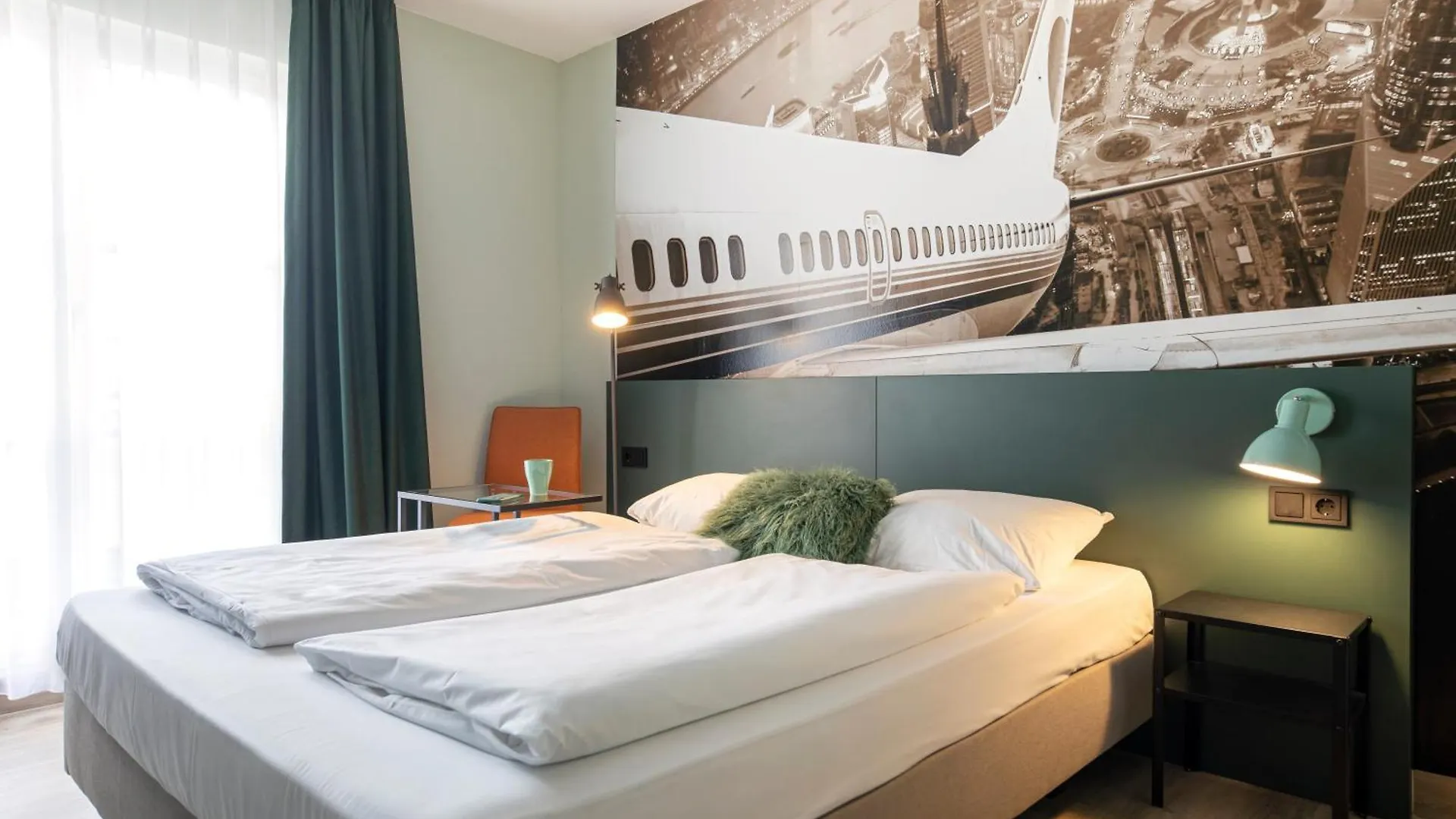 ***  Coffee Fellows Hotel Frankfurt Airport-Langen Germany